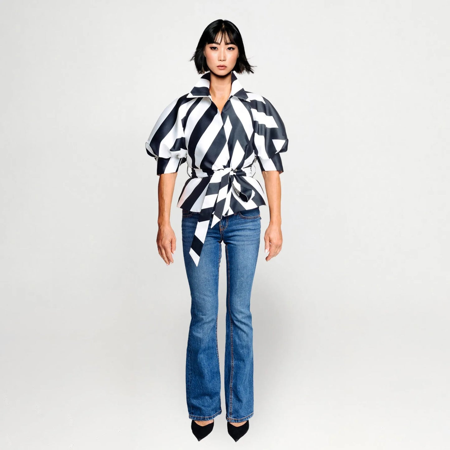 Wrap Puffarm Jacket - Black & White