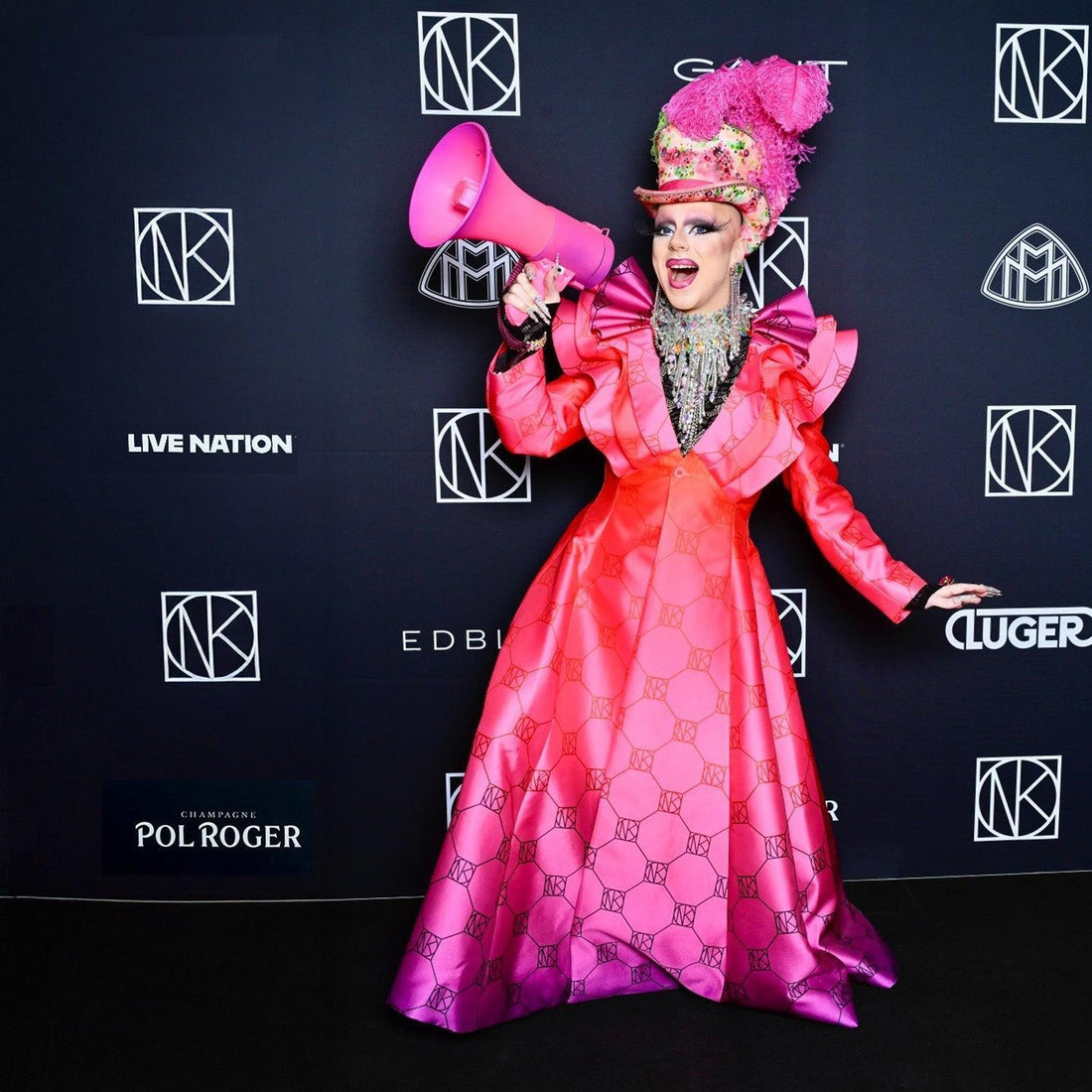 maxjenny! takes the spotlight at the NK Gala