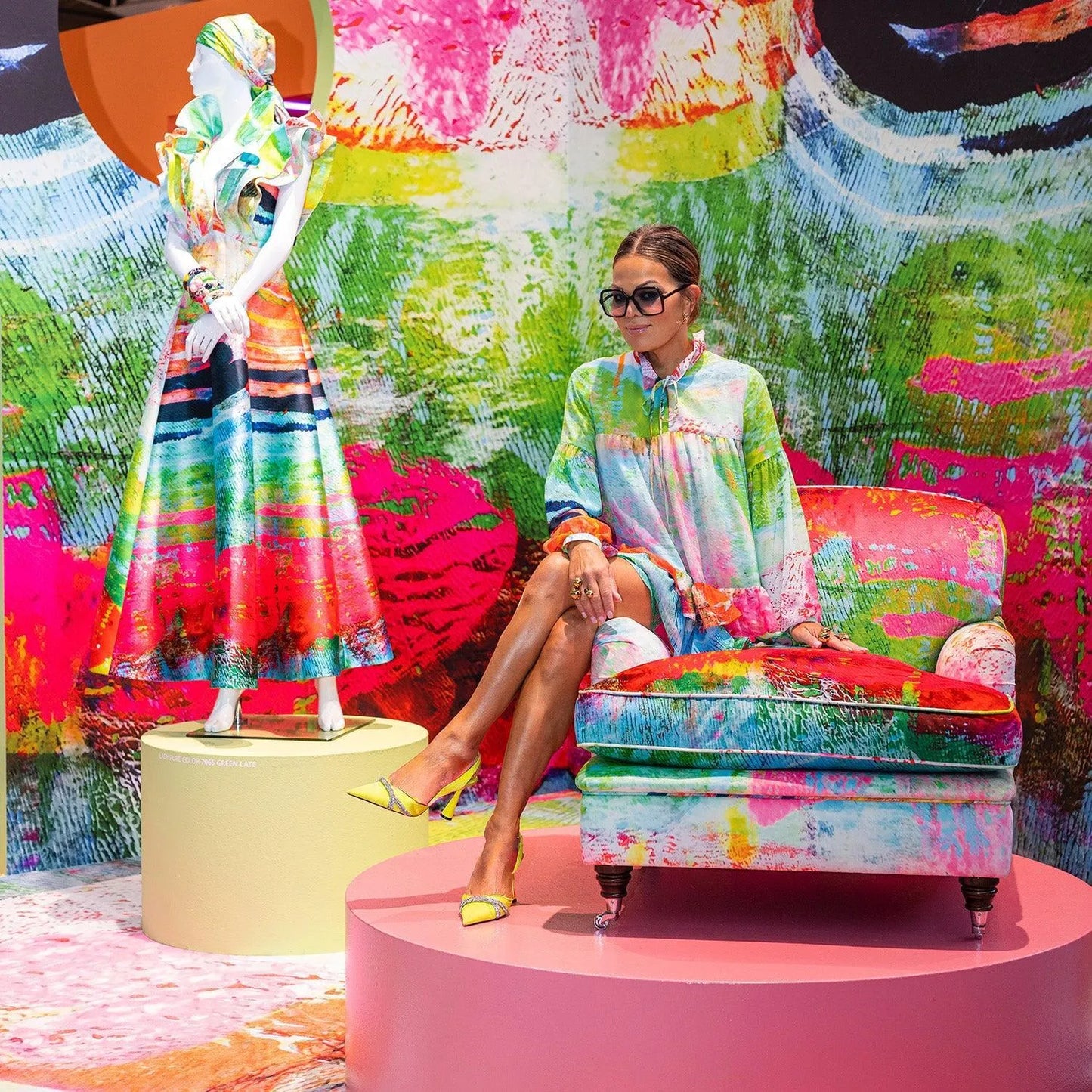 Howard Armchair Mother pink green lime