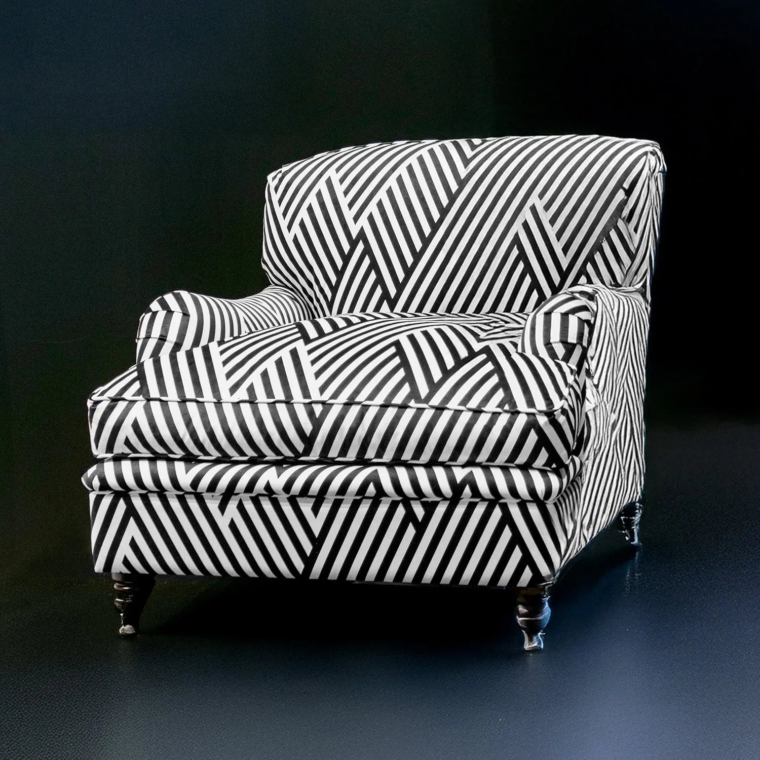 Howard Armchair -graphical black & white signature print