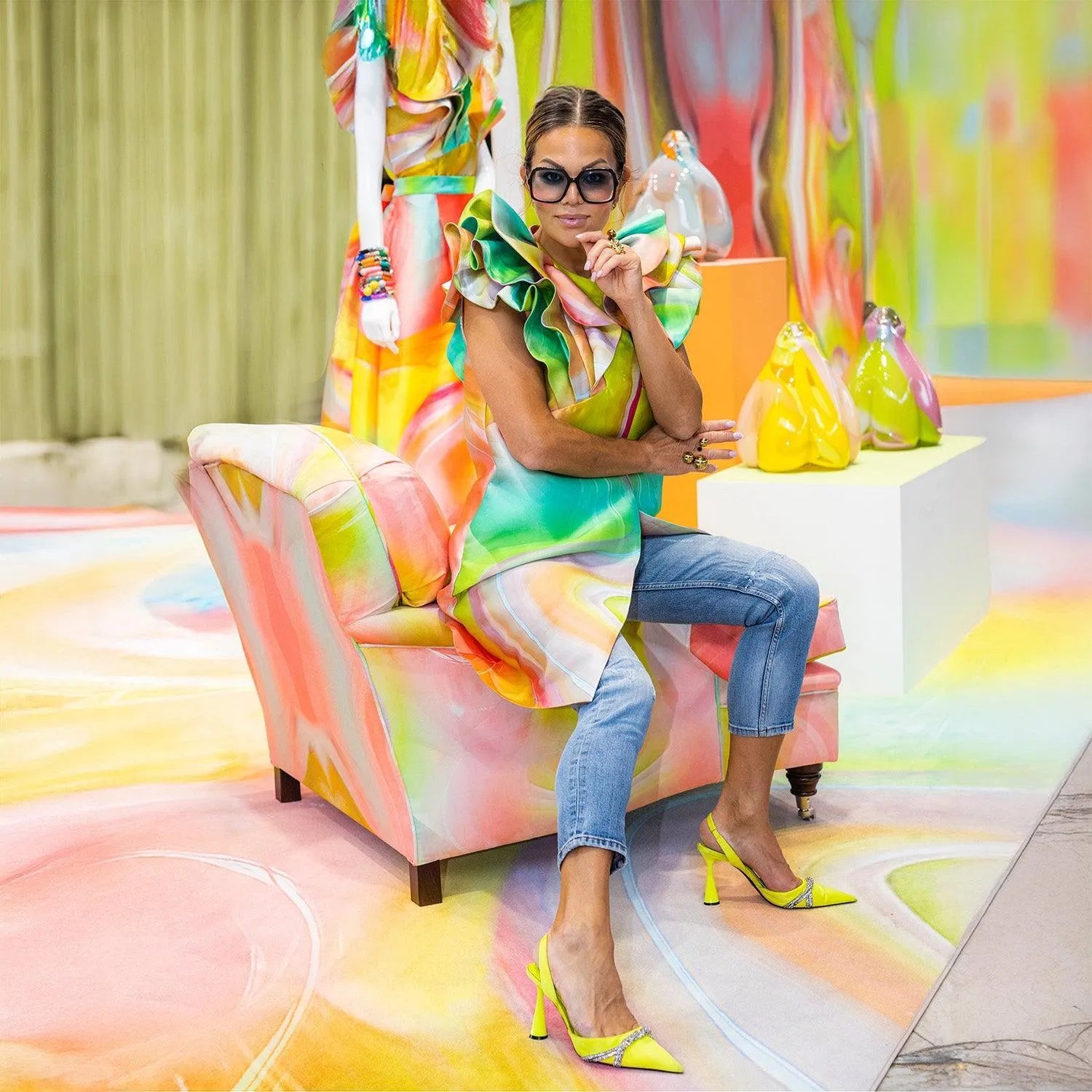 Howard Armchair -print smokeflow yellow