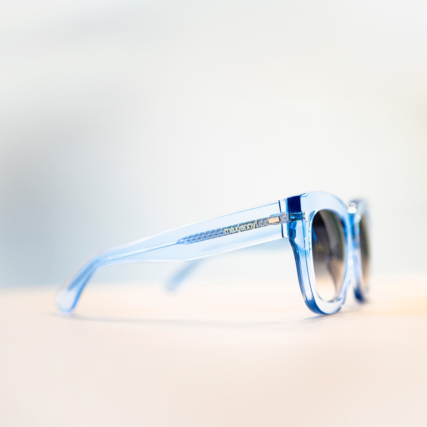 maxjenny! plant-based glasses for sun & optic light blue