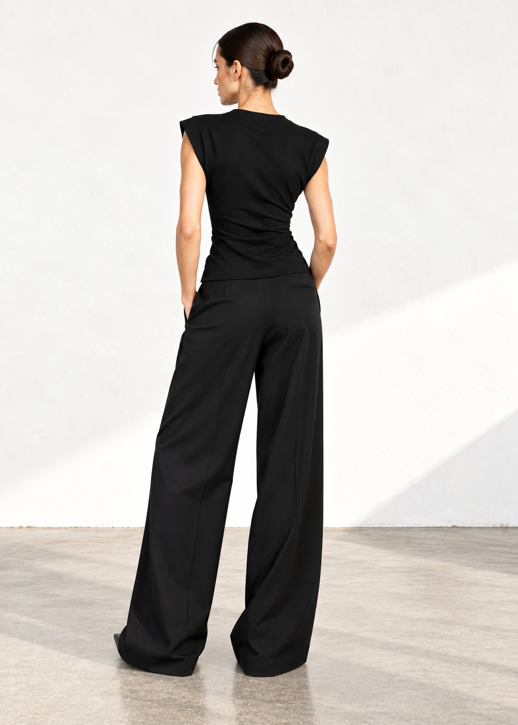 Shoulder top - black