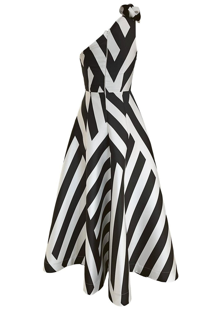 One Shoulder Statement Gown – Black & White
