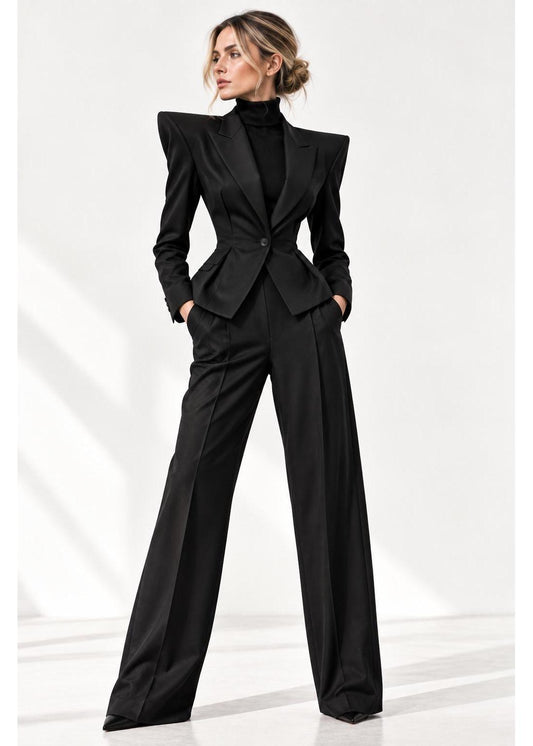 Skulpturaler Blazer mit spitzen Schultern – Schwarz