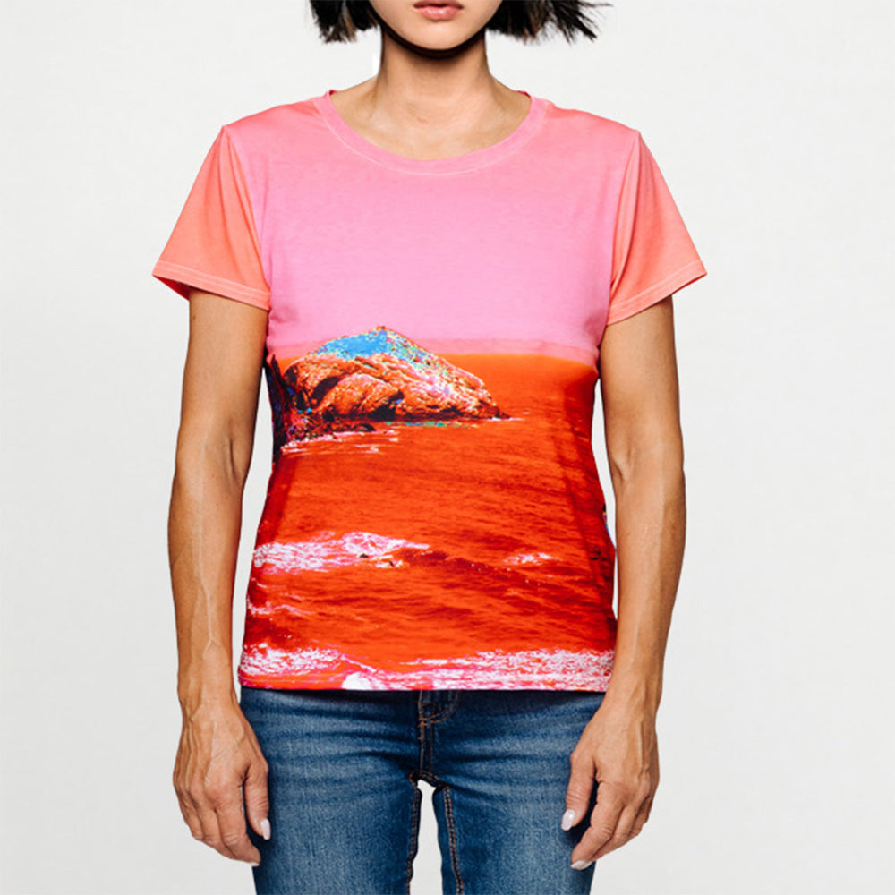 T-shirt - Red Blue Landscape