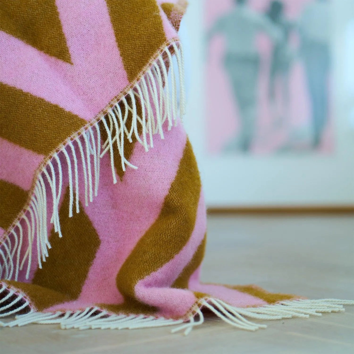 Tangent - lambswool blanket, Pink/caramel