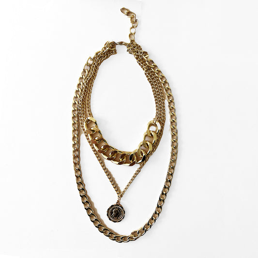 SALE Layering up by maxjenny! trippel chain DRESS WITH CONFIDENCE gold