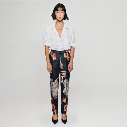 Woman´s classic suit pants sicily black print